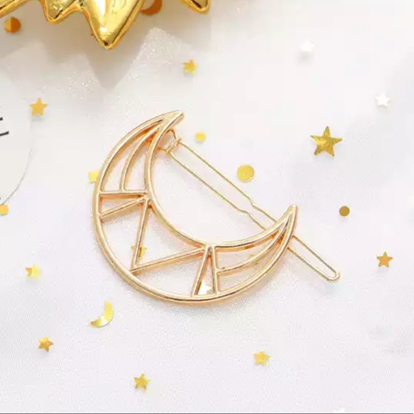 3/$30 Geometric Moon Hair Clip - Picture 2 of 7